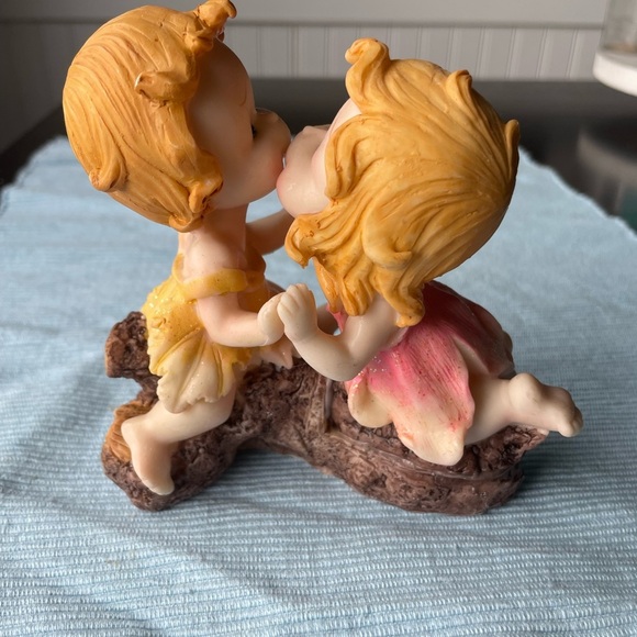 Adorable Kissing Sisters Figurine - Picture 3 of 5